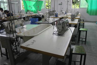 深圳市匡匡服装有限公司 产品展示 羽绒服定做工厂 企业冲锋衣定制