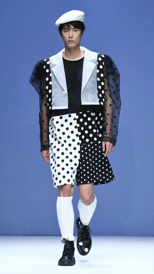 异质共生 四川师范大学服装与设计艺术学院2021 CGFW的时尚诠释